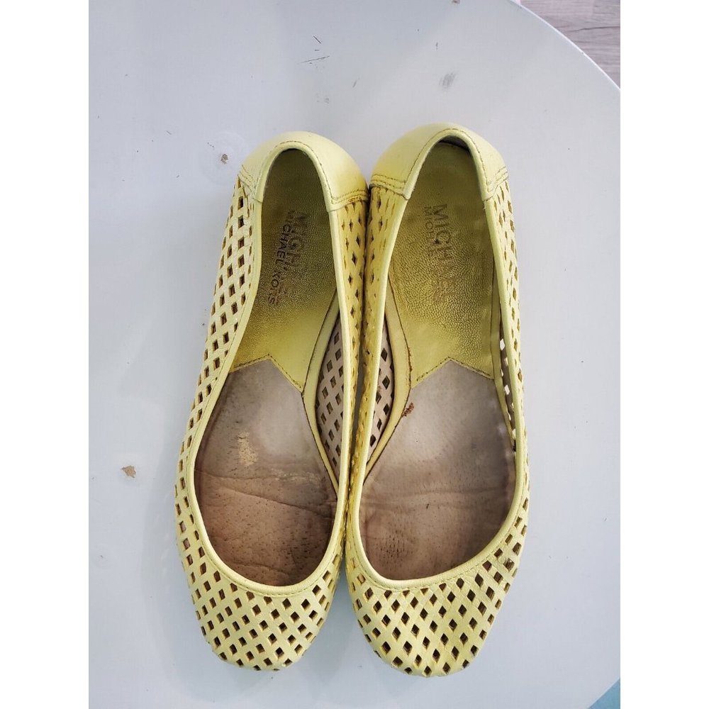 MICHAEL KORS Yellow Flat Ballet SLIP ON Diamond cutout shape SHOES Sz7.5 WOMEN - Picture 8 of 8